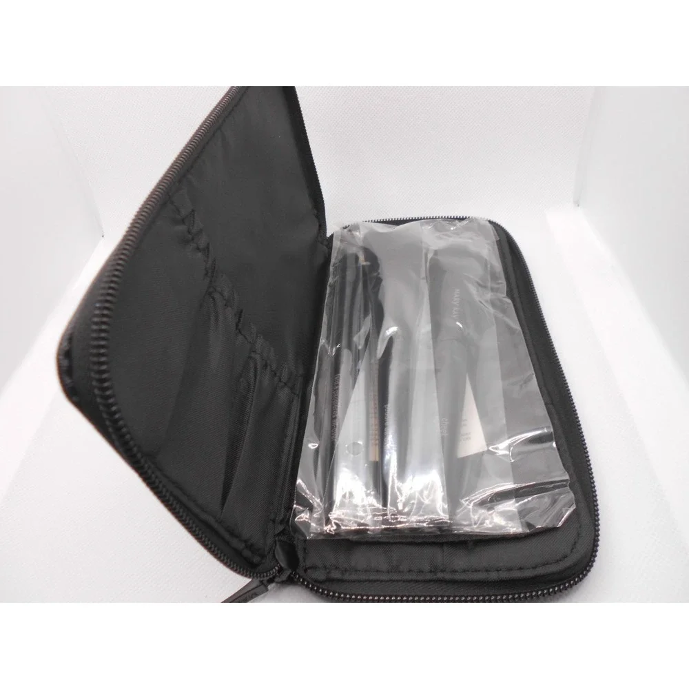 Mary Kay 5 Piece Makeup Brush Set with Zipper Case Sealed‎ 2017